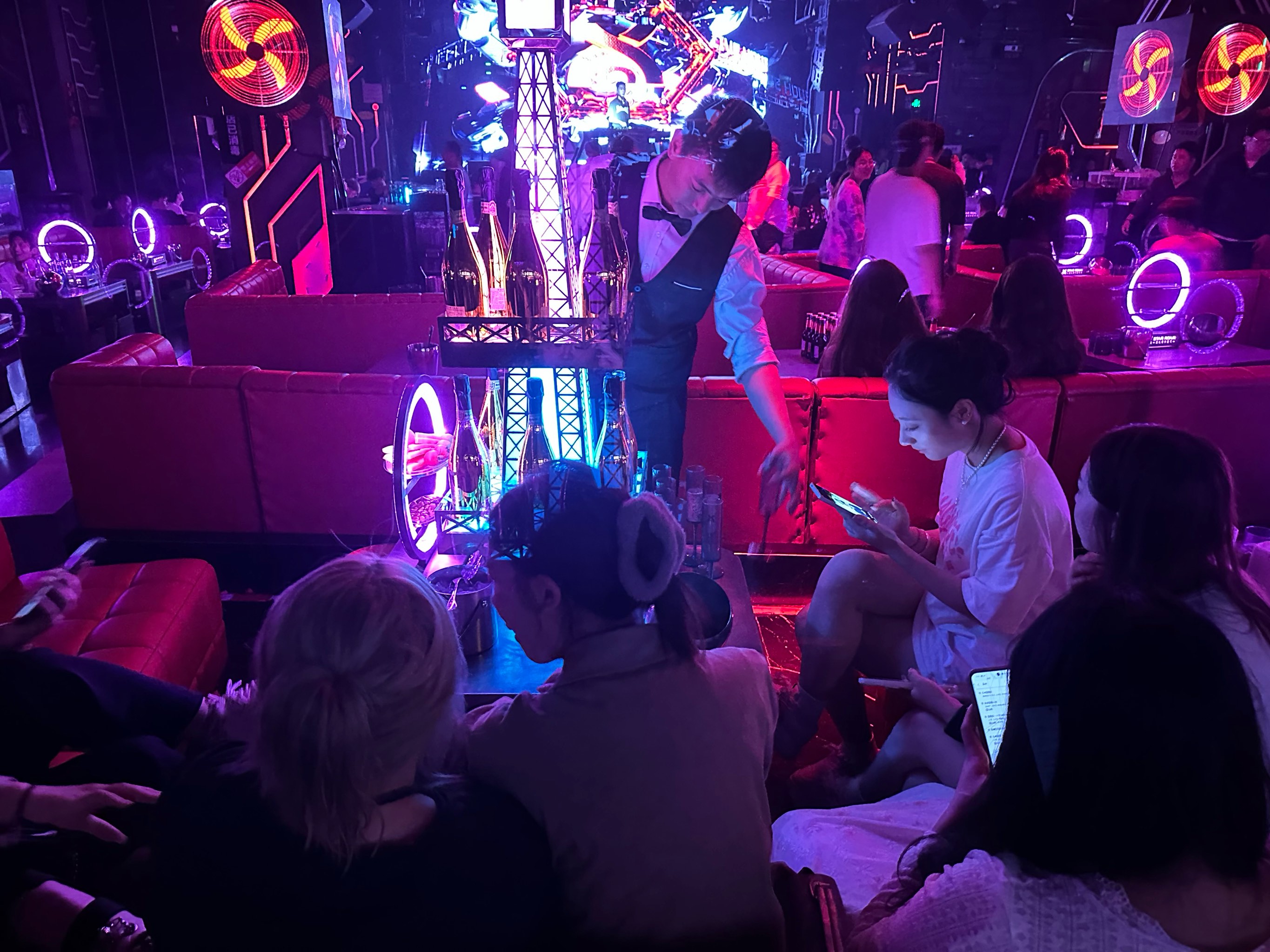 雅安商务ktv价格查询-宝兴县ktv预订